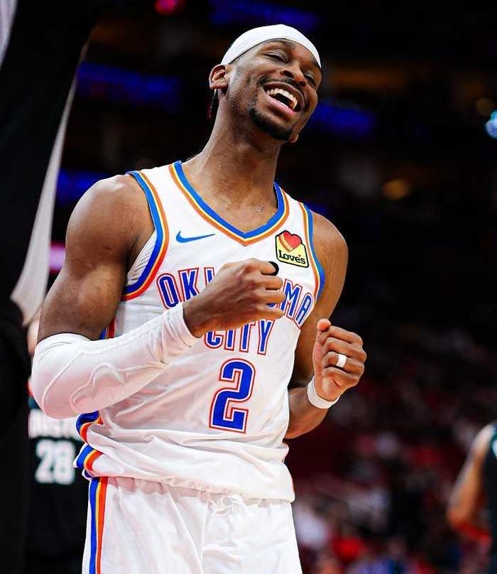 西部第一轰然倒地！热巴30+12维金斯一剑封喉，残阵热火掀翻雷霆