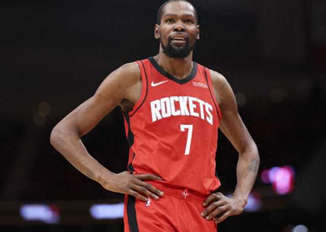 就在今天，司机用21年书写的传奇纪录，被杜兰特超越了，直追乔丹