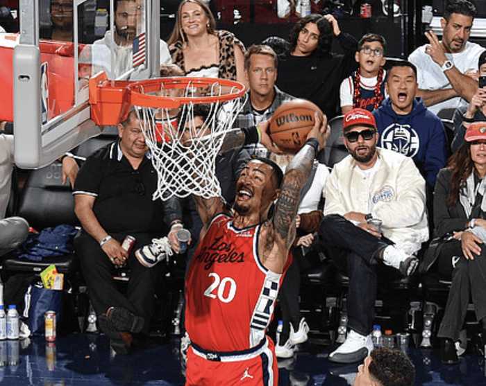 科林斯：从哈登那里学进攻节奏，从伦纳德那学防守细节