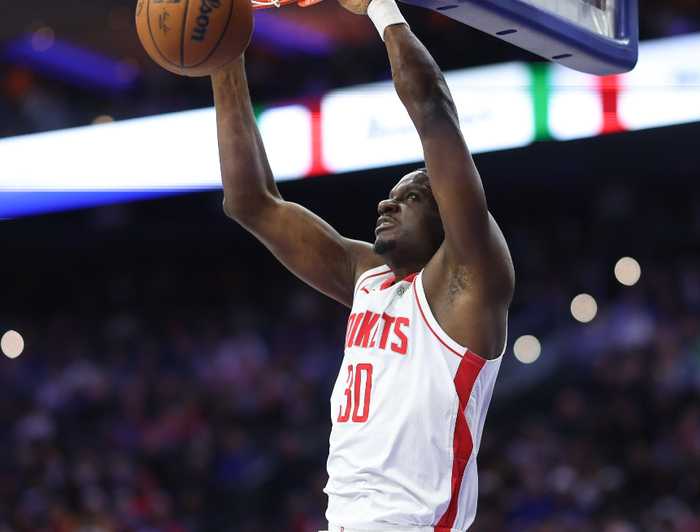 乌度卡看明白了吗？奥科吉+卡佩拉上场就能统治攻守，该保持重用