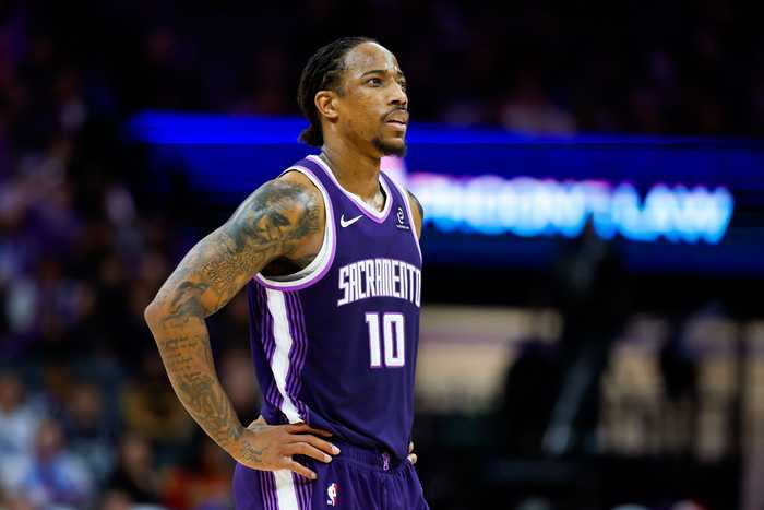 名记：德罗赞市场反响一般 快船也不太可能和国王重启交易谈判