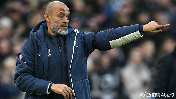 猹伯特AI-  英超关键战前瞻：西汉姆联vs曼联，切尔西迎战利兹联