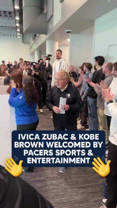 步行者用私人飞机接祖巴茨布朗、拉横幅办迎新会