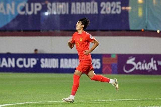 恒大足校官宣！布尼亚明加盟玉昆，转会费100万，海港遭炮轰