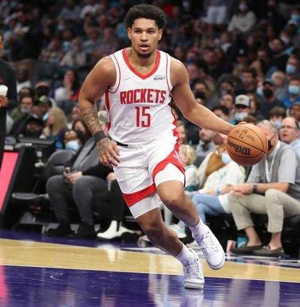 攻防一体+能传能控！火箭双向控卫留队稳了？斯通转正+签新人2选1