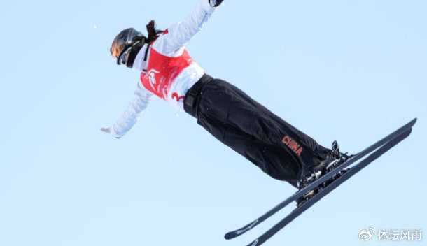 自由式滑雪空中技巧美国普莱西德湖世界杯，徐梦桃斩获银牌
