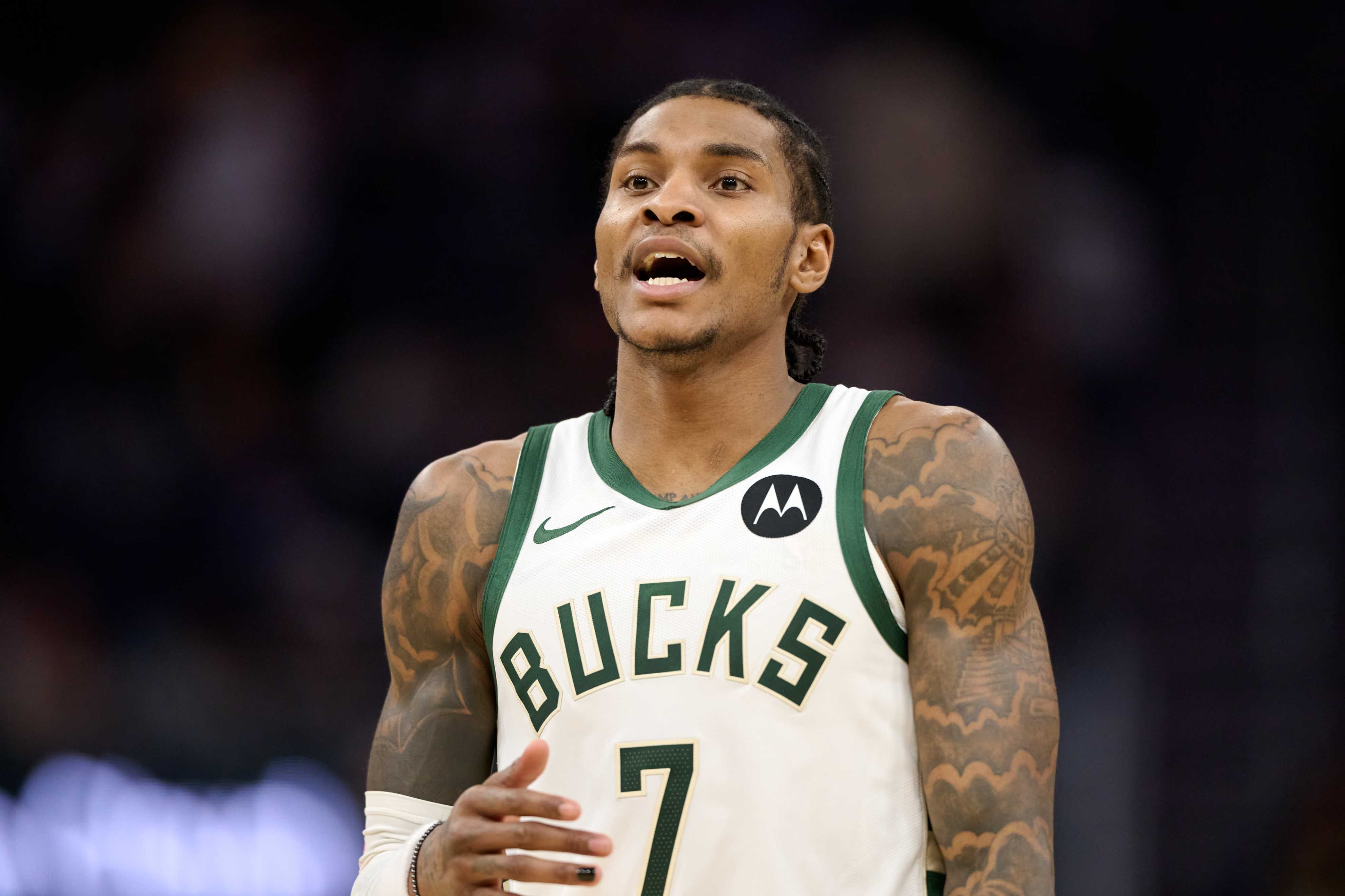 雄鹿惨败猛龙，争冠毫无希望，字母哥今夏要加盟争冠强队？