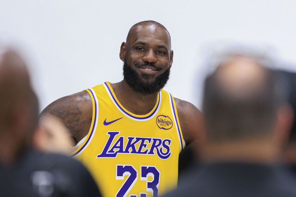 医生：詹姆斯更可能是坐骨神经末梢区域出问题 而非腰椎间盘突出